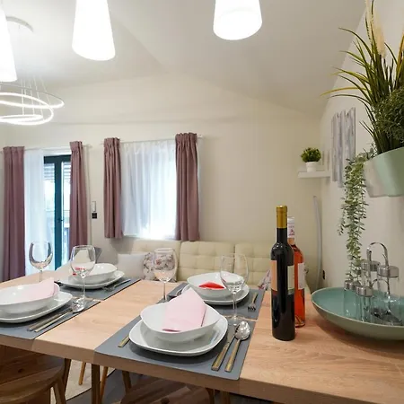 Apartmán Apartment Vala 4 With Sea View & Private Pool *