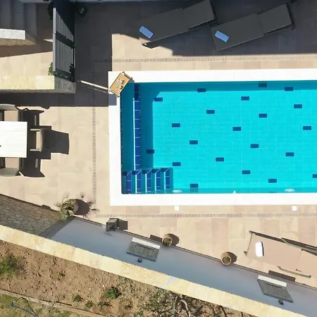 Apartment Vala 4 With Sea View & Private Pool *