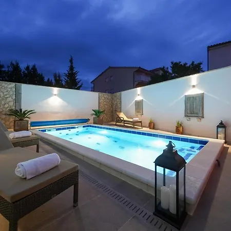 Apartmán Apartment Vala 4 With Sea View & Private Pool Pridraga